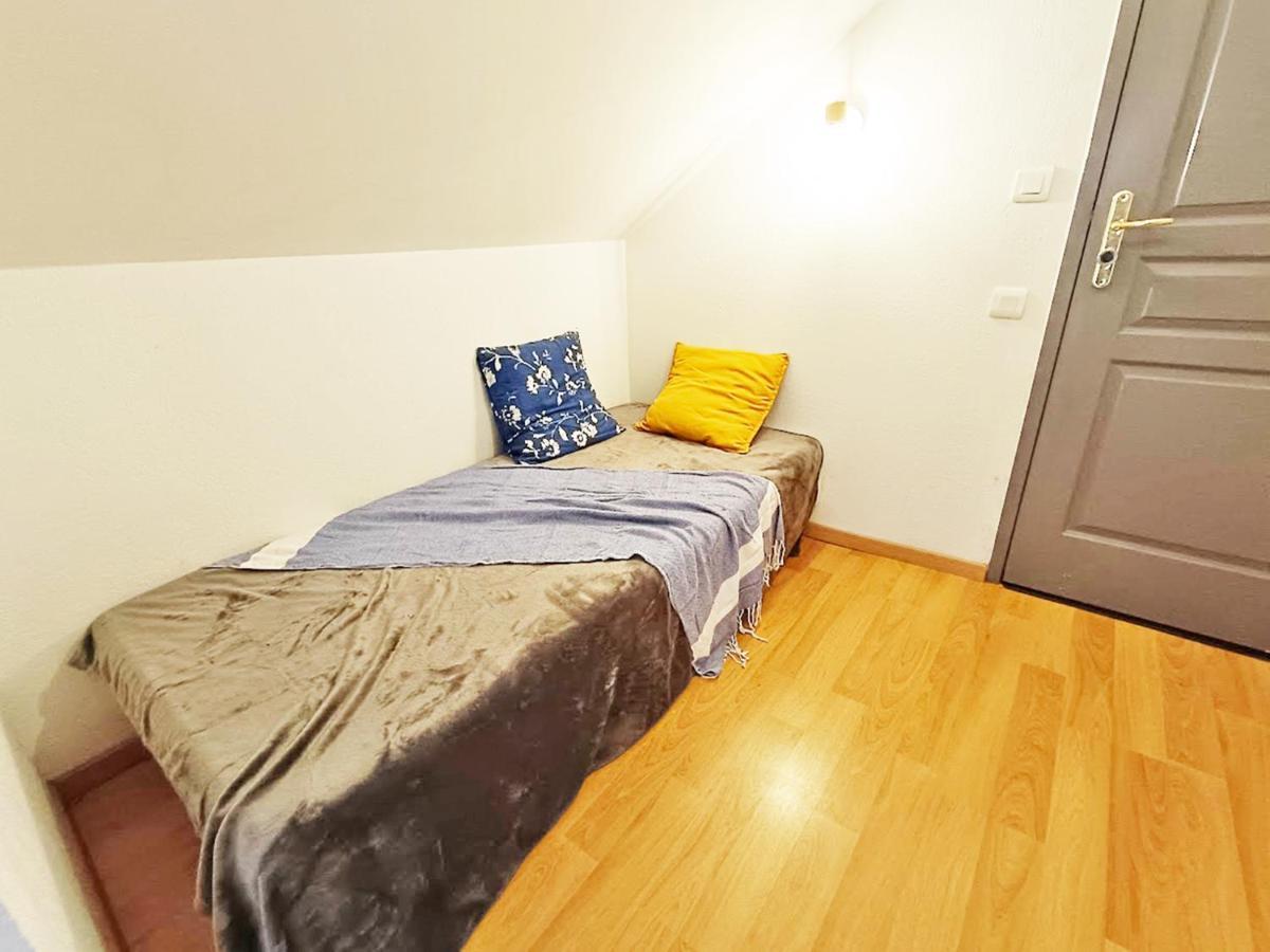 L'Esquiros, Studio, Centre Luchon, Casier A Skis, Wifi, Ascenseur, 3 Personnes Bagneres-de-Luchon Exterior foto
